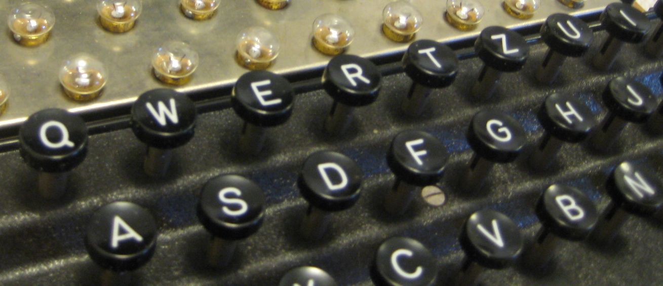 Composantes pour le clavier d'Enigma