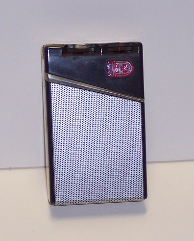 Grundig Mini-Boy Transistor 200 Portable Radio