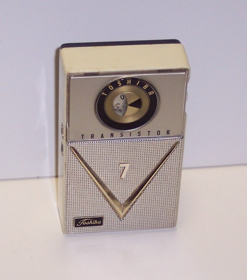 Toshiba 7TP-303A-7 Transistor Radio